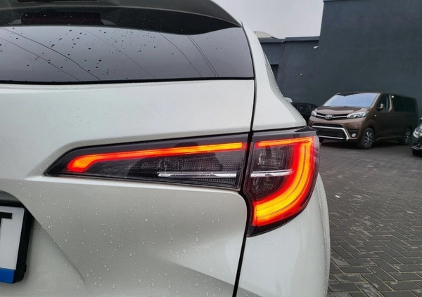 Toyota Corolla cena 102900 przebieg: 100941, rok produkcji 2020 z Zelów małe 379